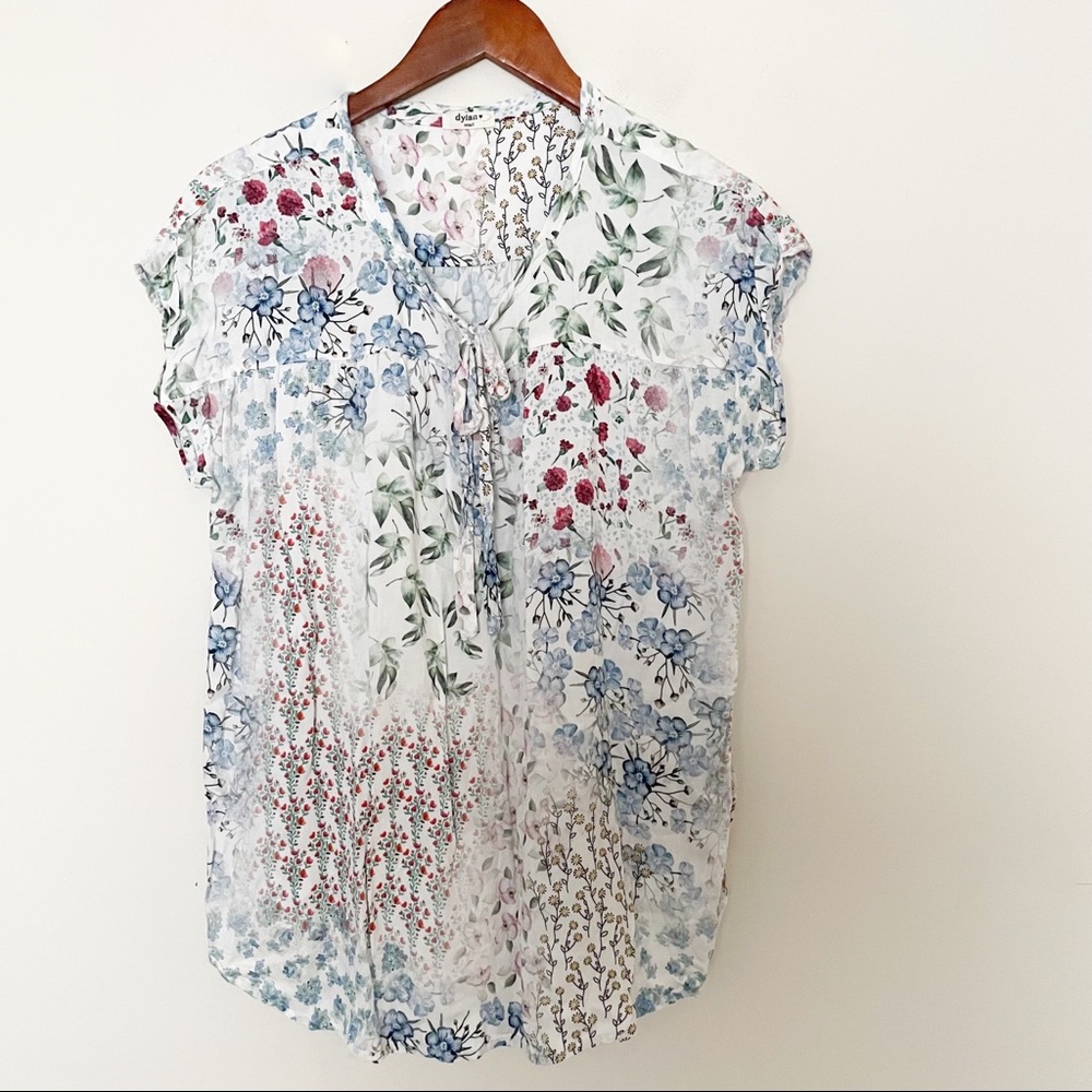 Dylan White Floral Short Sleeve Tie Front Top